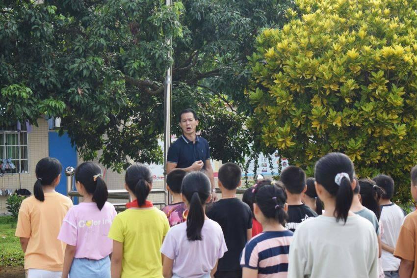 沙漠前行